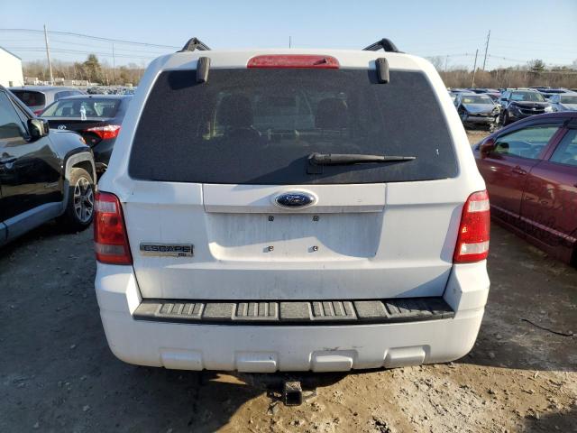 1FMCU03138KC67800 - 2008 FORD ESCAPE XLT WHITE photo 6