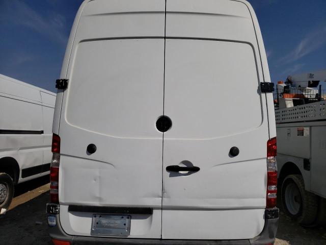 WD3PF1CC8F5989910 - 2015 MERCEDES-BENZ SPRINTER 3500 WHITE photo 11