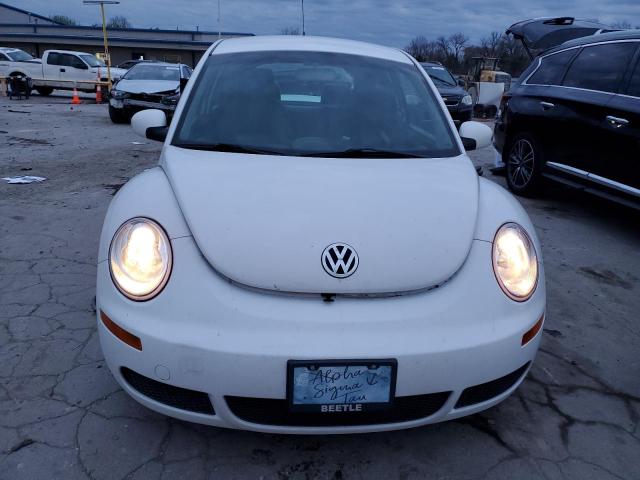 3VWPW3AG5AM014773 - 2010 VOLKSWAGEN NEW BEETLE Weiß Foto 5