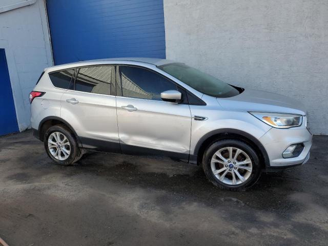 1FMCU0GD3HUC97517 - 2017 FORD ESCAPE SE SILVER photo 4