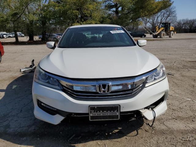 1HGCR2F57GA125245 - 2016 HONDA ACCORD SPORT WHITE photo 5