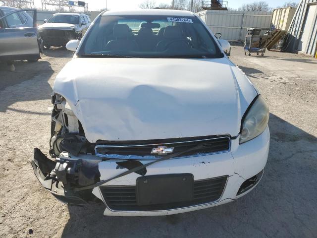 2G1WC583281206801 - 2008 CHEVROLET IMPALA LT WHITE photo 5