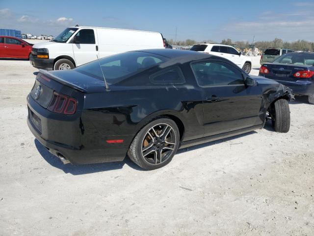 1ZVBP8AM2D5281437 - 2013 FORD MUSTANG BLACK photo 3