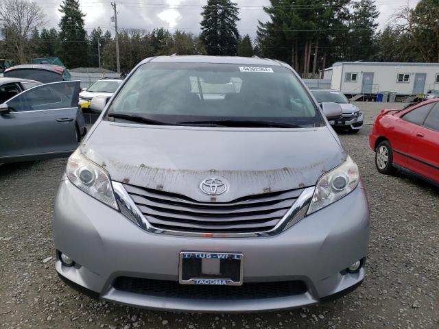 5TDYK3DCXGS703776 - 2016 TOYOTA SIENNA XLE SILVER photo 5