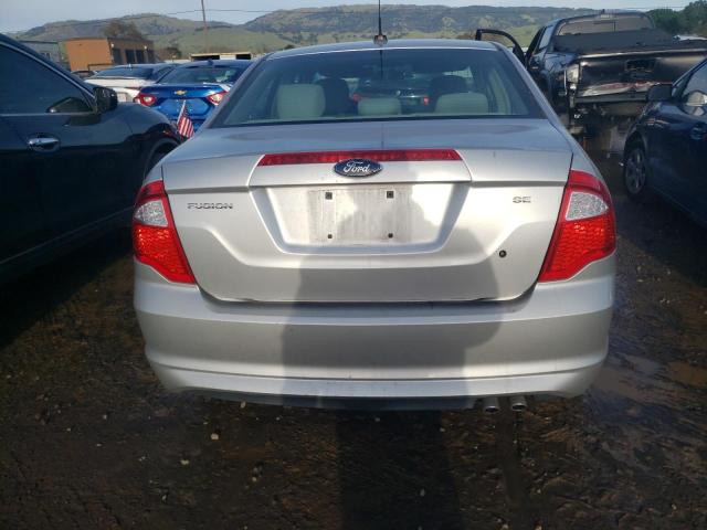 3FAHP0HA1BR299275 - 2011 FORD FUSION SE SILVER photo 6