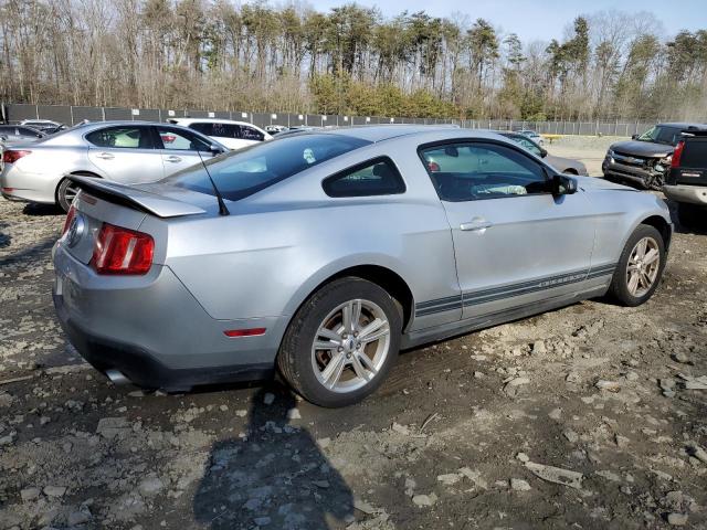 1ZVBP8AN1A5117553 - 2010 FORD MUSTANG SILVER photo 3