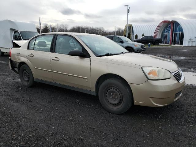 1G1ZS58F18F130622 - 2008 CHEVROLET MALIBU LS GOLD photo 4