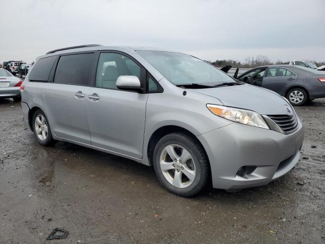 5TDKK3DC3BS044020 - 2011 TOYOTA SIENNA LE SILVER photo 4