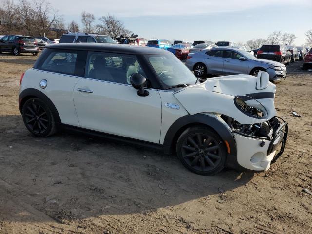 WMWXP7C58K2A53515 - 2019 MINI COOPER S WHITE photo 4