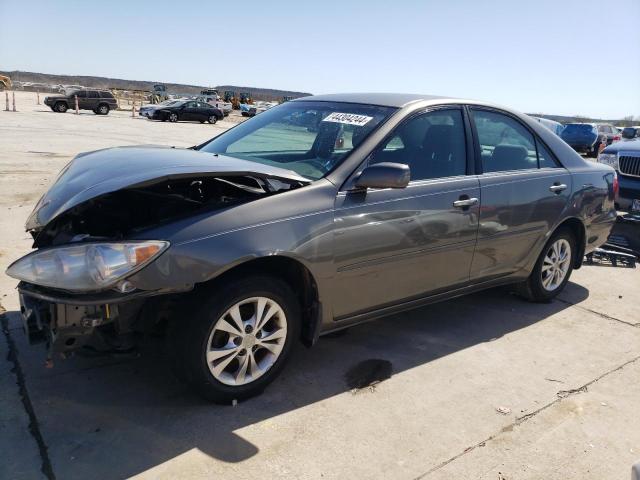 4T1BE32K55U589794 - 2005 TOYOTA CAMRY LE GRAY photo 1