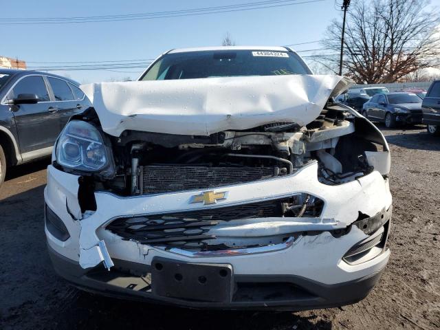 2GNALBEKXH1605412 - 2017 CHEVROLET EQUINOX LS WHITE photo 5