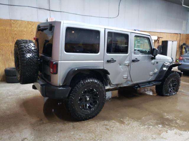 1C4BJWEG6DL701239 - 2013 JEEP WRANGLER U SAHARA SILVER photo 3