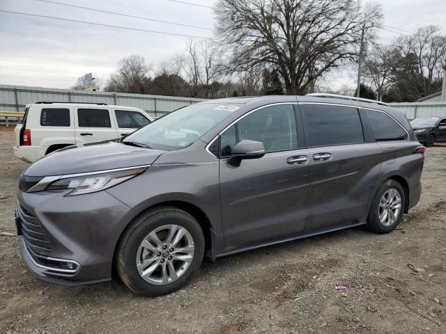2023 TOYOTA SIENNA LIMITED, null