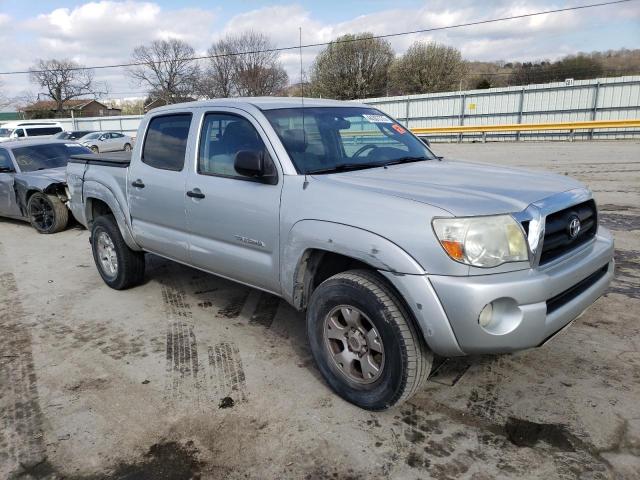 5TEJU62NX7Z461706 - 2007 TOYOTA TACOMA DOUBLE CAB PRERUNNER SILVER photo 4