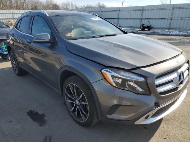 WDCTG4EB4HJ335658 - 2017 MERCEDES-BENZ GLA 250 GRAY photo 4