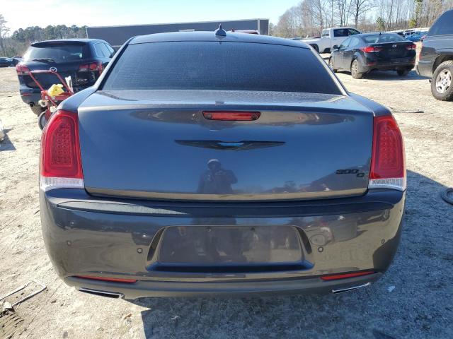 2C3CCAEG6HH628205 - 2017 CHRYSLER 300C GRAY photo 6