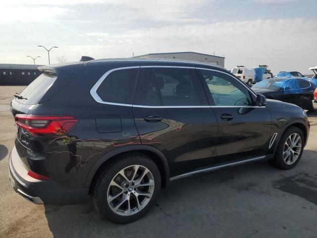 5UXCR6C53KLL34472 - 2019 BMW X5 XDRIVE40I BLACK photo 3