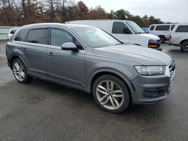 WA1VAAF77HD010990 - 2017 AUDI Q7 PRESTIGE GRAY photo 4