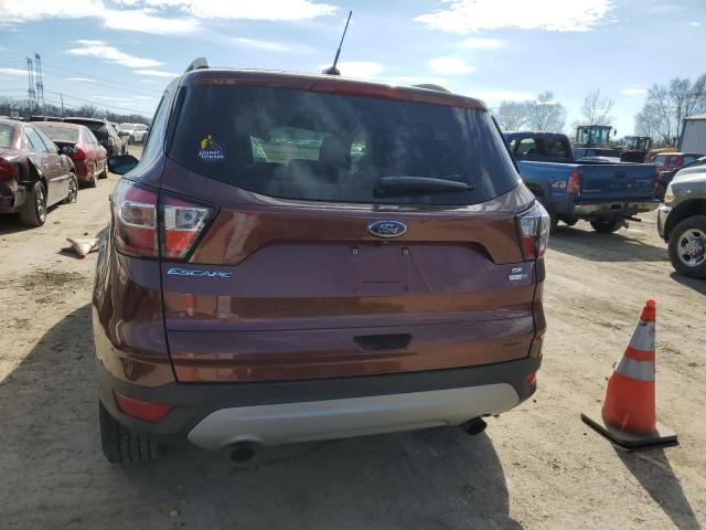 1FMCU9GD9JUA80676 - 2018 FORD ESCAPE SE BURGUNDY photo 6