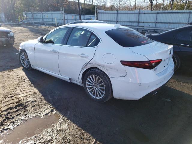 ZARFAMAN2M7640058 - 2021 ALFA ROMEO GIULIA SPORT WHITE photo 2