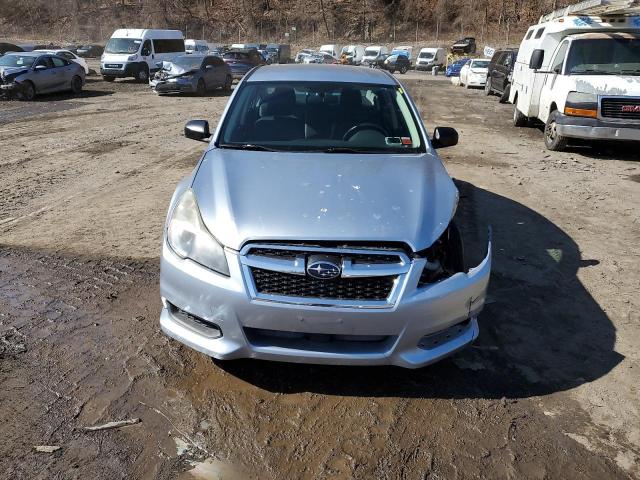 4S3BMBA67D3026644 - 2013 SUBARU LEGACY 2.5I SILVER photo 5