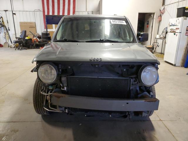 1C4NJRFB6CD513265 - 2012 JEEP PATRIOT LATITUDE GRAY photo 5