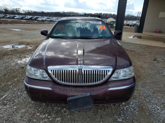 1LNHM81V16Y645245 - 2006 LINCOLN TOWN CAR SIGNATURE MAROON photo 5