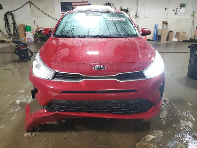 3KPA25AD9ME385892 - 2021 KIA RIO S RED photo 5