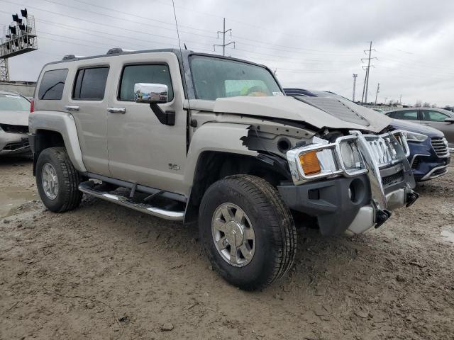 5GTEN43E888202032 - 2008 HUMMER H3 LUXURY SILVER photo 4