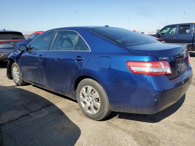 4T1BF3EKXBU592887 - 2011 TOYOTA CAMRY BASE BLUE photo 2