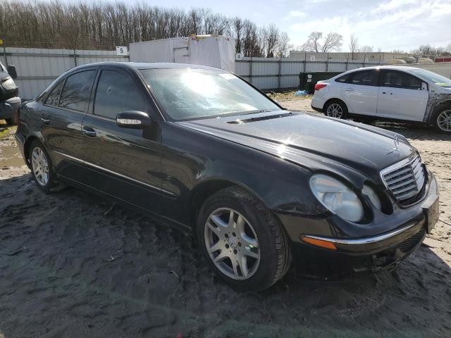 WDBUF65J03A242997 - 2003 MERCEDES-BENZ E 320 BLACK photo 4