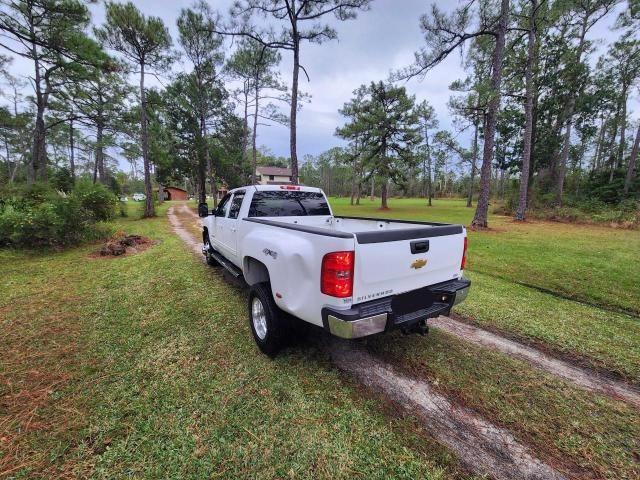 1GC4K1C84EF109858 - 2014 CHEVROLET SILVERADO K3500 LTZ WHITE photo 3