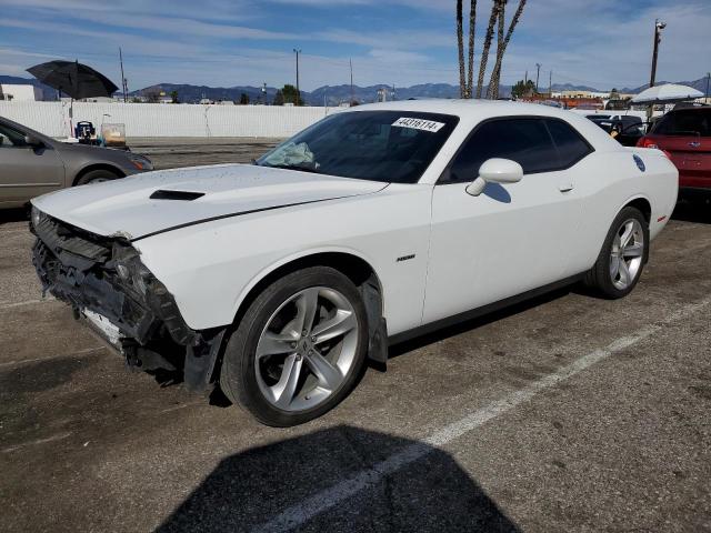 2C3CDZBT6JH228390 - 2018 DODGE CHALLENGER R/T WHITE photo 1