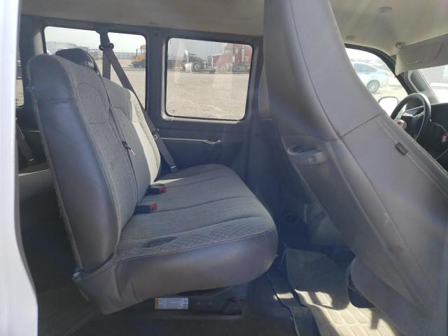 1GAZGPFG2K1243556 - 2019 CHEVROLET EXPRESS G3 LT WHITE photo 10