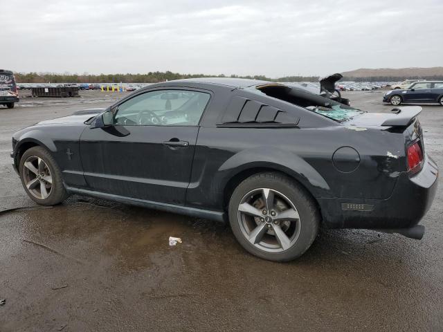 1ZVHT80N965236434 - 2006 FORD MUSTANG BLACK photo 2