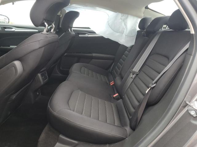 1FA6P0H79E5373531 - 2014 FORD FUSION SE GRAY photo 10