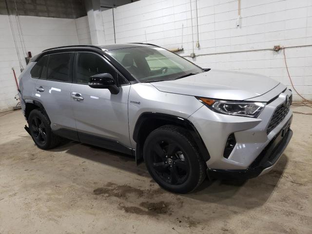 JTMEWRFV6KJ015305 - 2019 TOYOTA RAV4 XSE SILVER photo 4