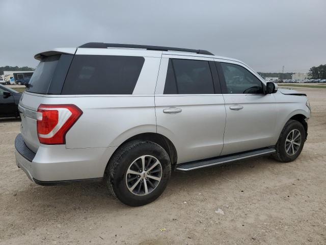 1FMJU1HT4JEA28204 - 2018 FORD EXPEDITION XLT SILVER photo 3
