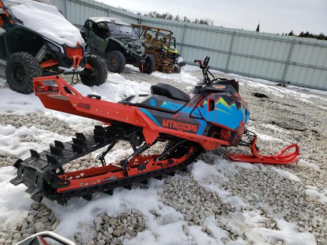 YH2LLGNBXNR000404 - 2022 LYNX SNOWMOBILE RED photo 4