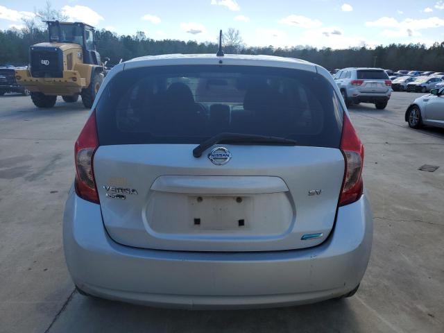 3N1CE2CP3FL375429 - 2015 NISSAN VERSA NOTE S SILVER photo 6