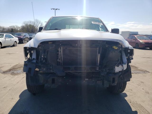 1C6RR6TT9KS608734 - 2019 RAM 1500 CLASS SLT თეთრი ფოტო 5