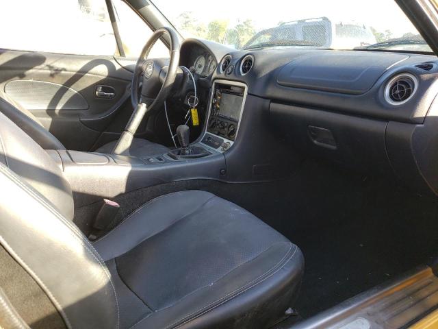JM1NB353320225634 - 2002 MAZDA MX-5 MIATA BASE YELLOW photo 8