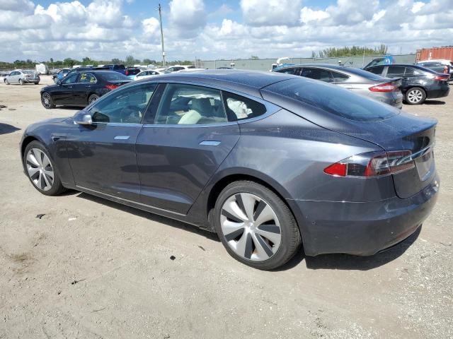 5YJSA1E20MF421679 - 2021 TESLA MODEL S GRAY photo 2