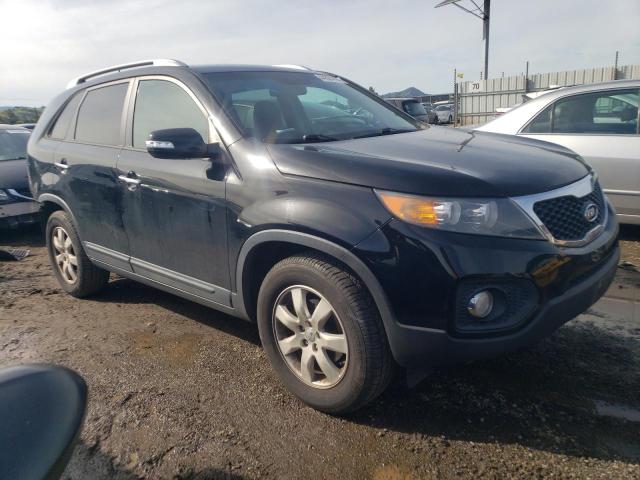 5XYKT4A62DG413662 - 2013 KIA SORENTO LX BLACK photo 4