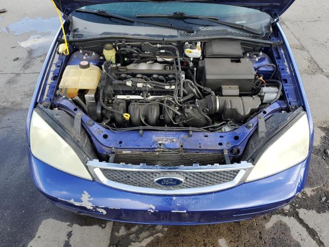 3FAHP37N15R117519 - 2005 FORD FOCUS ZX5 BLUE photo 11