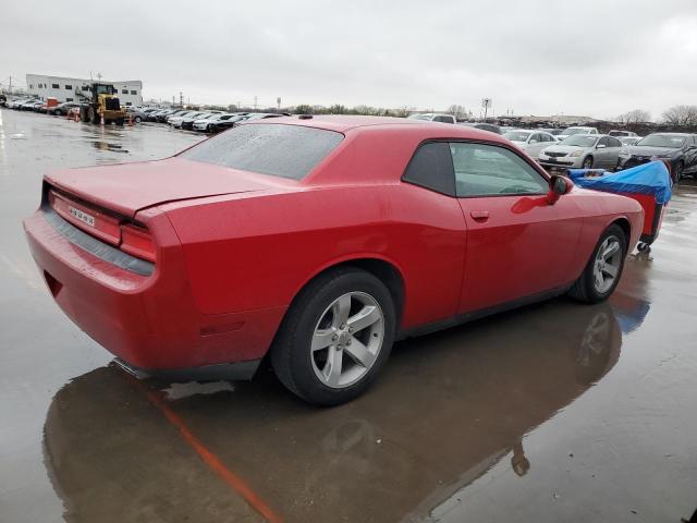 2C3CDYAG8DH592975 - 2013 DODGE CHALLENGER SXT RED photo 3