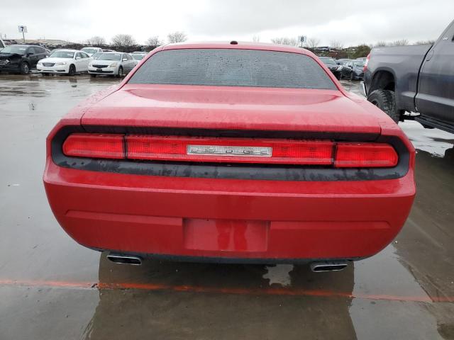 2C3CDYAG8DH592975 - 2013 DODGE CHALLENGER SXT RED photo 6