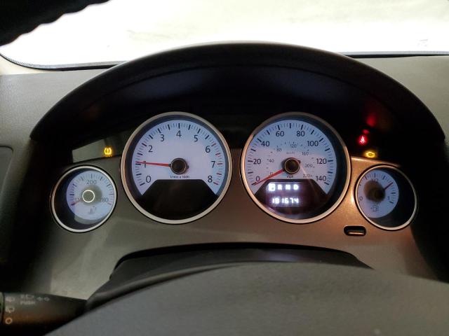 2V4RW4D16AR190383 - 2010 VOLKSWAGEN ROUTAN S WHITE photo 9