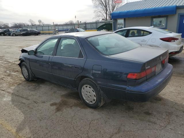 JT2BG22K6W0174378 - 1998 TOYOTA CAMRY CE BLUE photo 2