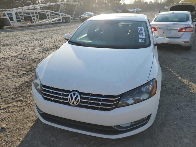 1VWCN7A35EC119052 - 2014 VOLKSWAGEN PASSAT SEL WHITE photo 5